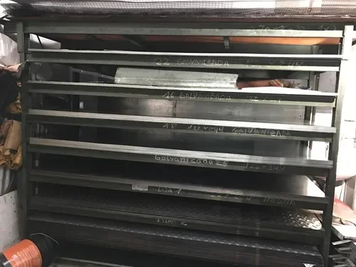 Chapa Galvanizada Lisa Siderar C25 0.5mm 1.22x2.44m Acero Sae 1010 - Stock disponible - Construcción