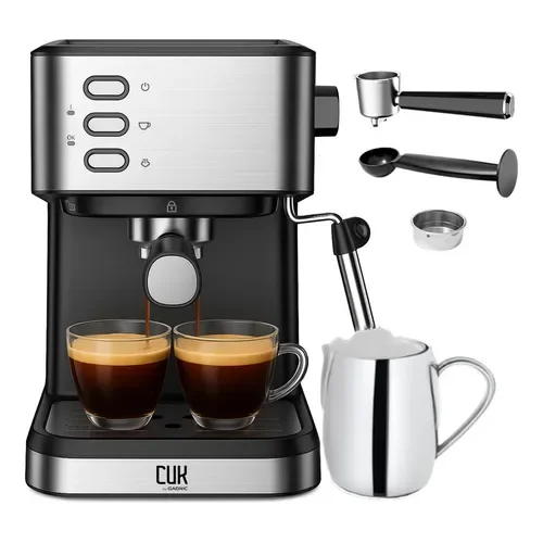Cafetera Espresso Con Espumador Cuk By Gadnic 20 Bares 1,5l Espumador 1050W Tanque Removible Acero Inoxidable - Stock disponible