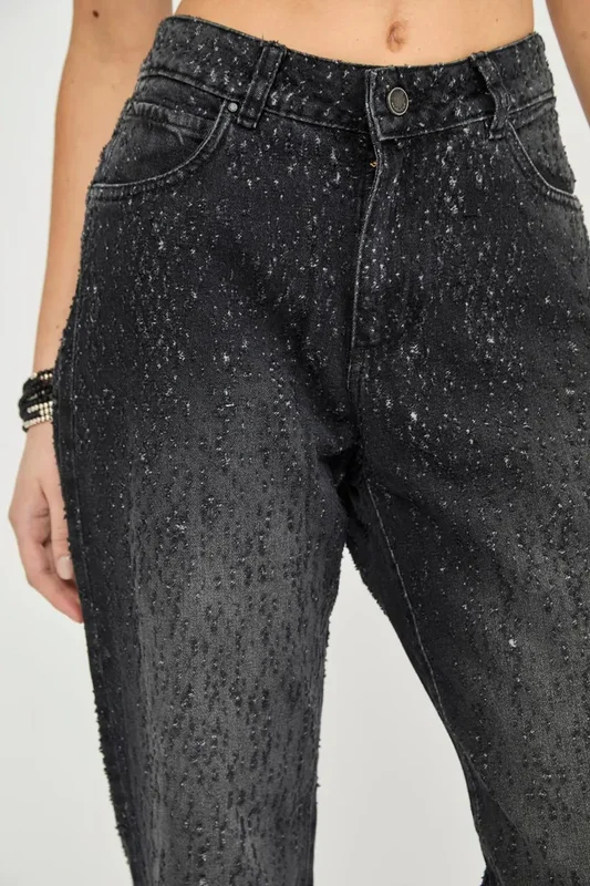 Jean Straight De Mujer Con Agujeritos Lory Uniongood - Stock disponible - Electrónica