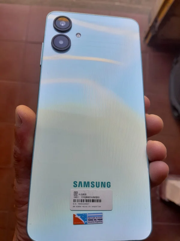 📱 Samsung Galaxy A06 – Pantalla grande, cámara de 50 MP y batería para todo el día 🔥 - Electrónica