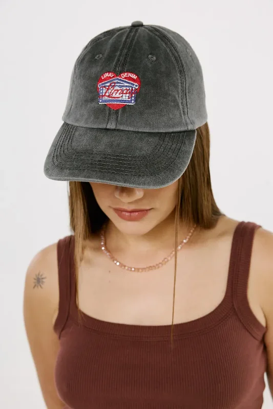 Diseno Gorra Bordada Corazón Limay Denim Color Negro Diseño De La Tela Gastado Talle Un - Stock disponible - Electrónica
