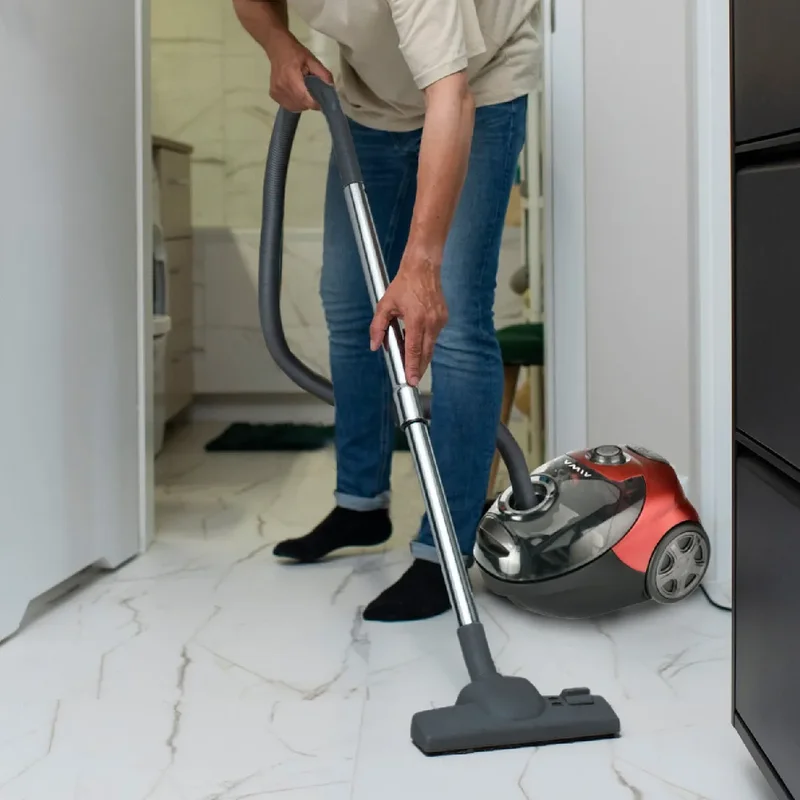 Aspiradora Con Bolsa Reutilizable Aiwa 1600w 2l + Accesorios Color Rojo - Stock disponible - Electrodomésticos